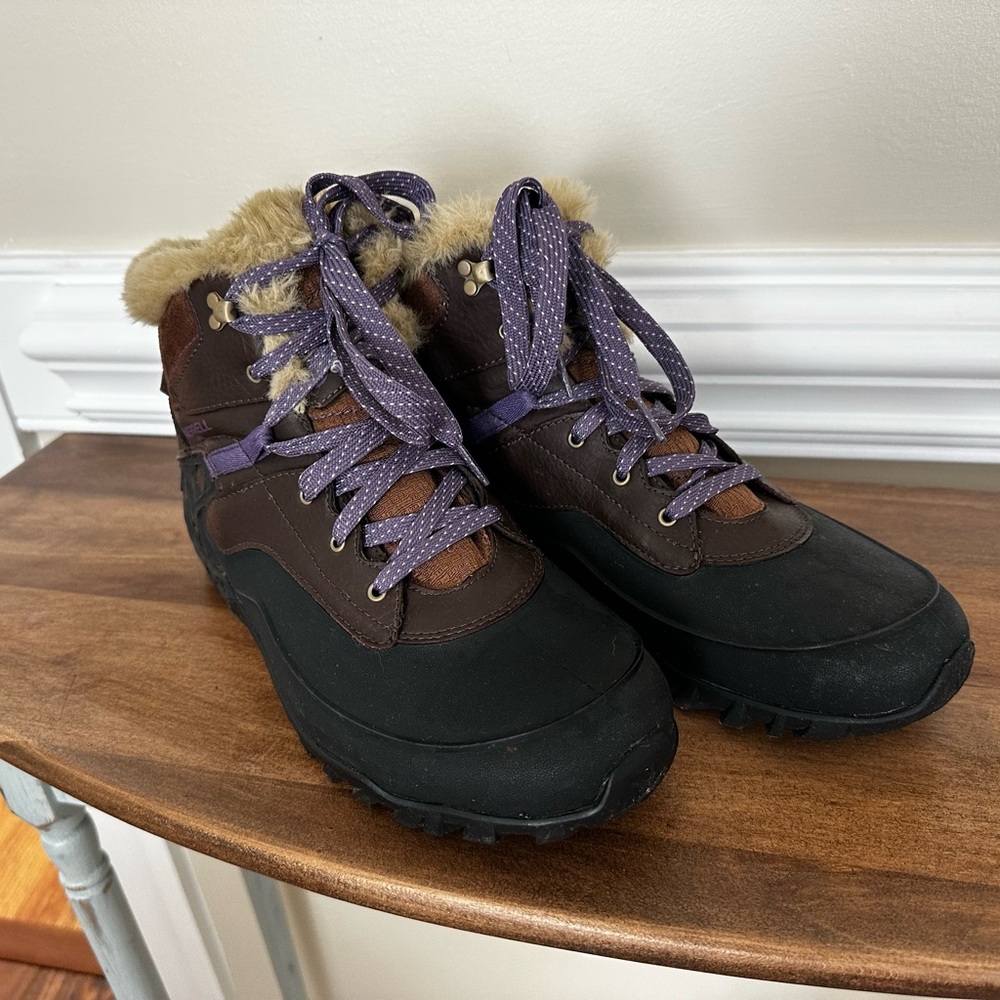 Merrell Women's Brown and Purple Fur-Lined Boots size 9.5